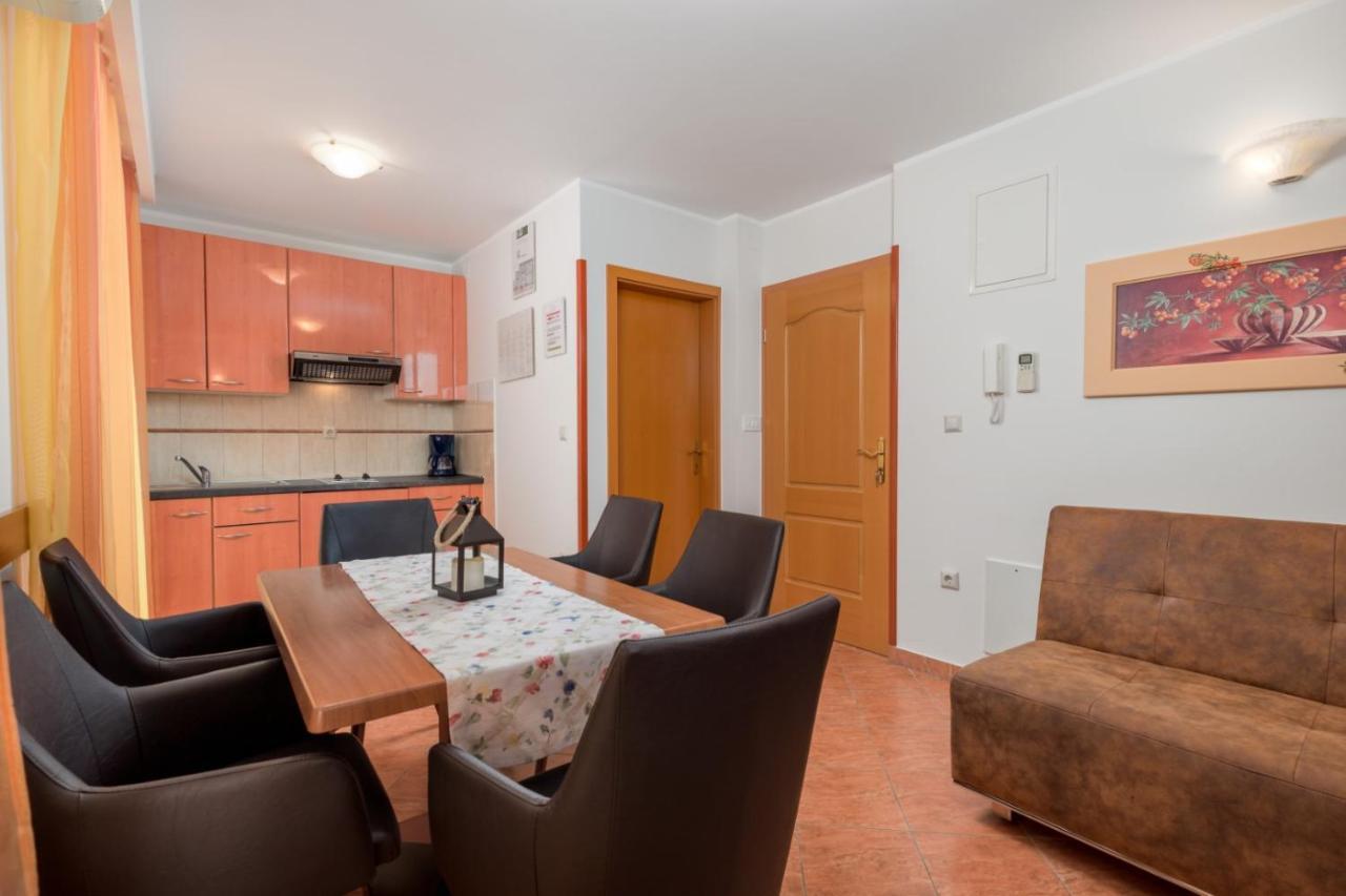 Apartment Drazenka Turato Baška Exterior foto